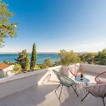 Beachfront Promenada Willa