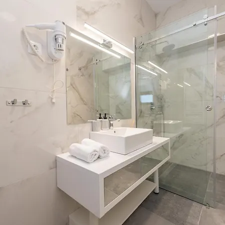 빌라 Beachfront Promenada 포세다르예