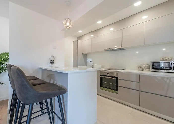 Beachfront Promenada Vila Posedarje