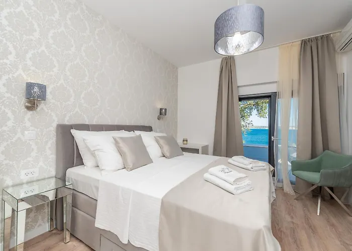 Villa Beachfront Promenada Posedarje